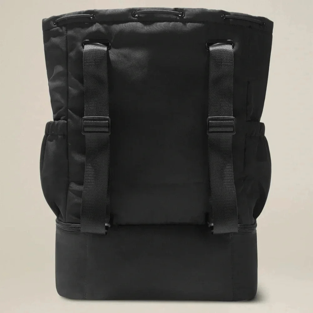 Beyond yoga black convertible gym bag NWT NIB - Picture 2 of 9